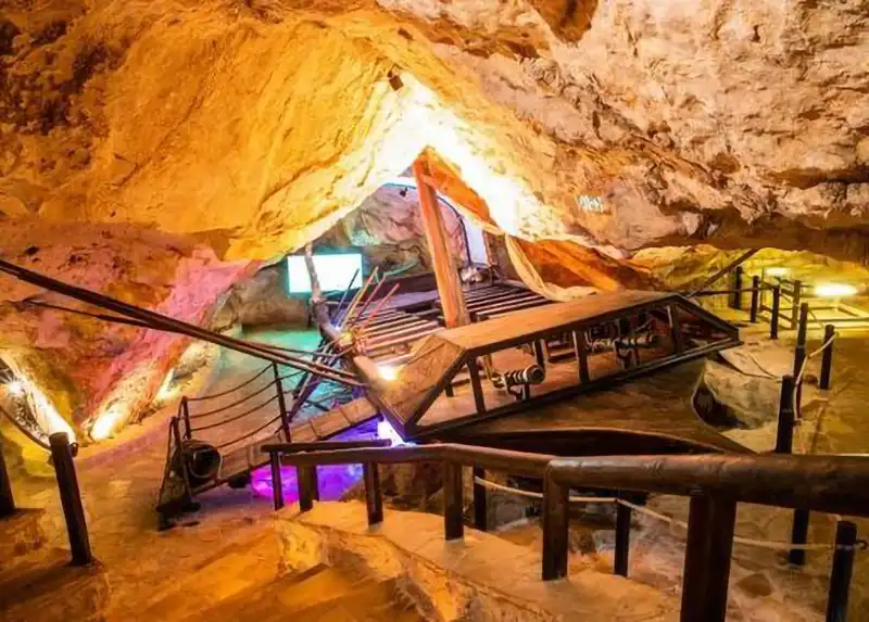 Cueva - Museo del pirata Dragut