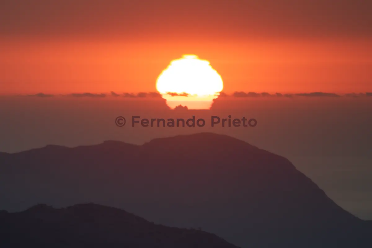 Fotografía del Puig Major de Mallorca desde 293 km de distancia