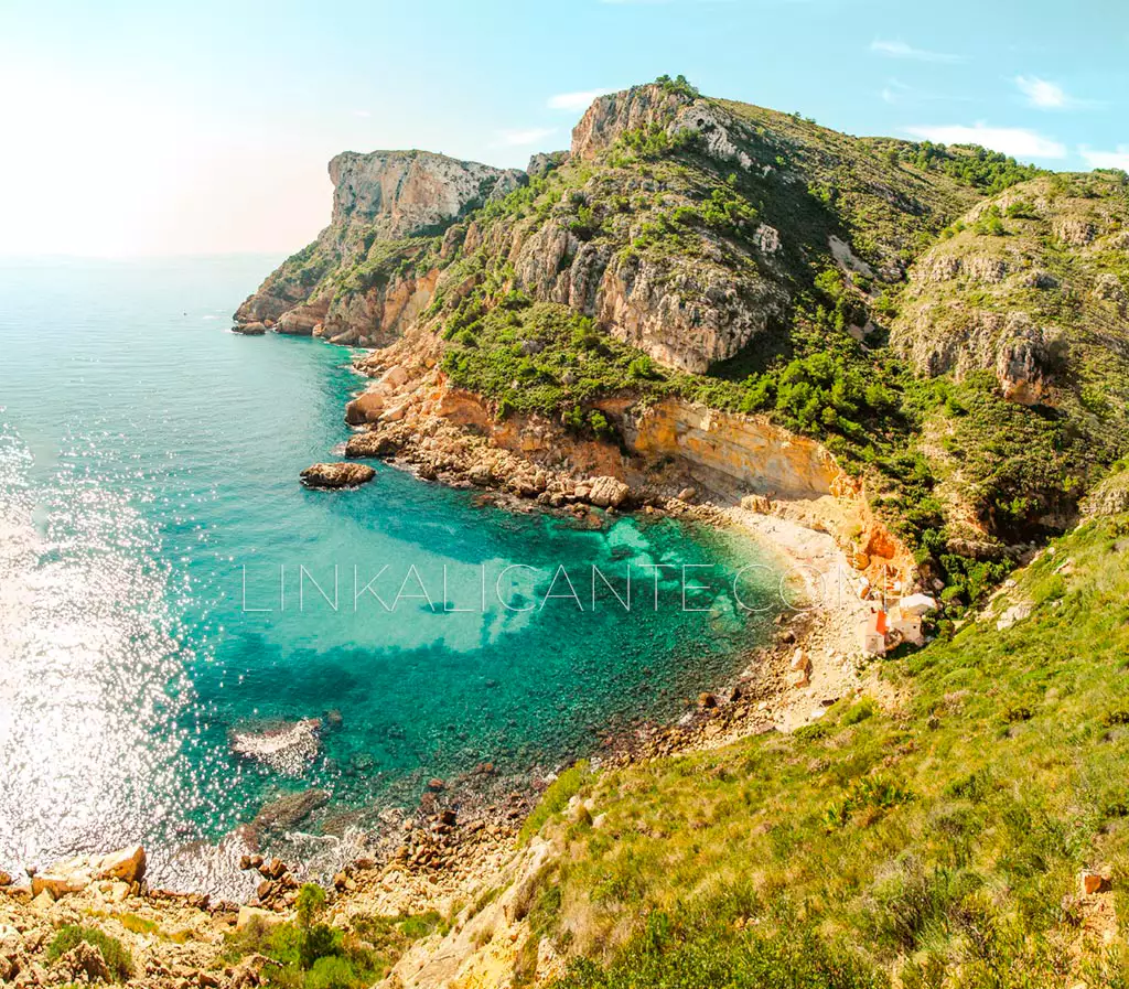 Acantilados de Benitatxell, Cala Llebeig